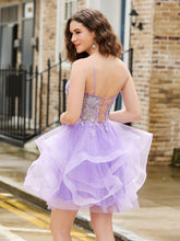 Robe courte en tulle brillant avec corsage à sequins Lilas