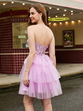 Robe courte sans bretelles avec haut corset à plusieurs niveaux en tulle Lilas
