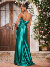 Robe Perlée en Satin Extensible à Bretelles Spaghetti et Col en V avec Fente Vert Foncé