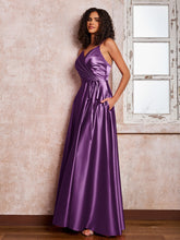 Maxi Robe en Satin à Bretelles Spaghetti avec Poches Raisin