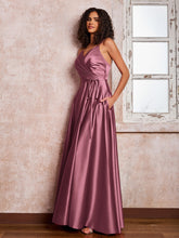 Maxi Robe en Satin à Bretelles Spaghetti avec Poches Mûre