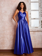 Maxi Robe en Satin à Bretelles Spaghetti avec Poches Bleu Royale