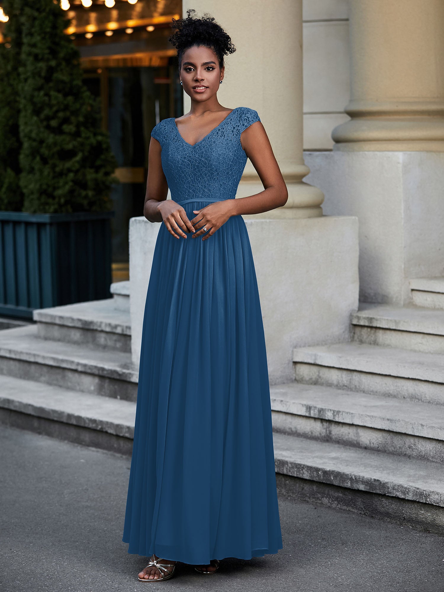 Robes en Mousseline avec Décolleté Illusion et Mancherons Bleu Ciel Grande Taille