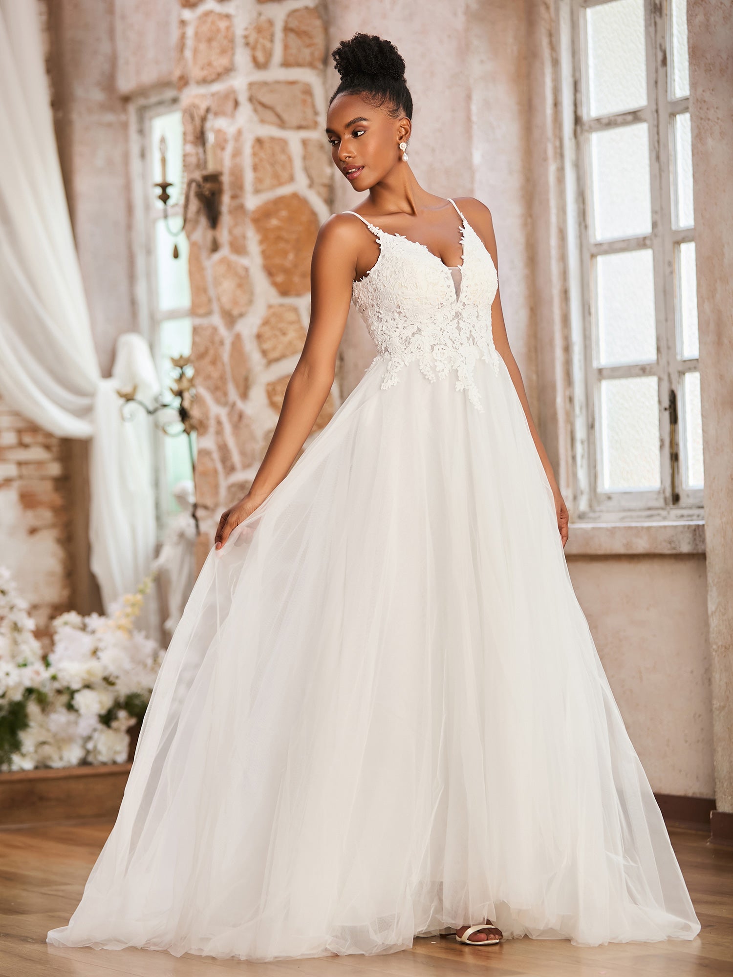 Robe de mariée princesse dos nu - 66 robes de mariée de princesse qui font rêver Robe de mariée princesse dos nu - 66 robes de mariée de princesse qui font rêver
