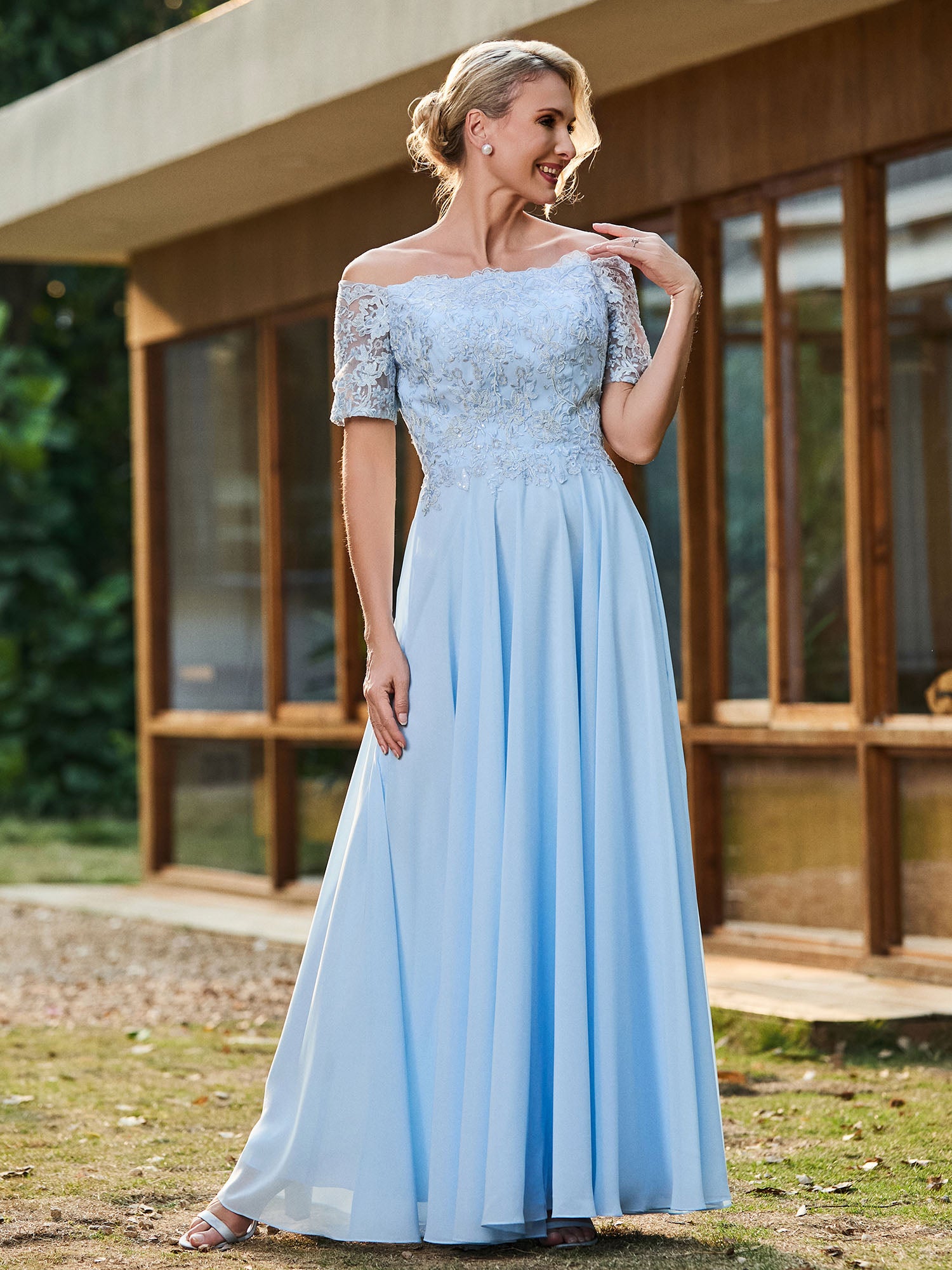 Neuf Bleu Imprimé Floral Robe Maxi - Décolleté en Coeur Neuf Bleu Imprimé Floral Robe Maxi - Décolleté en Coeur