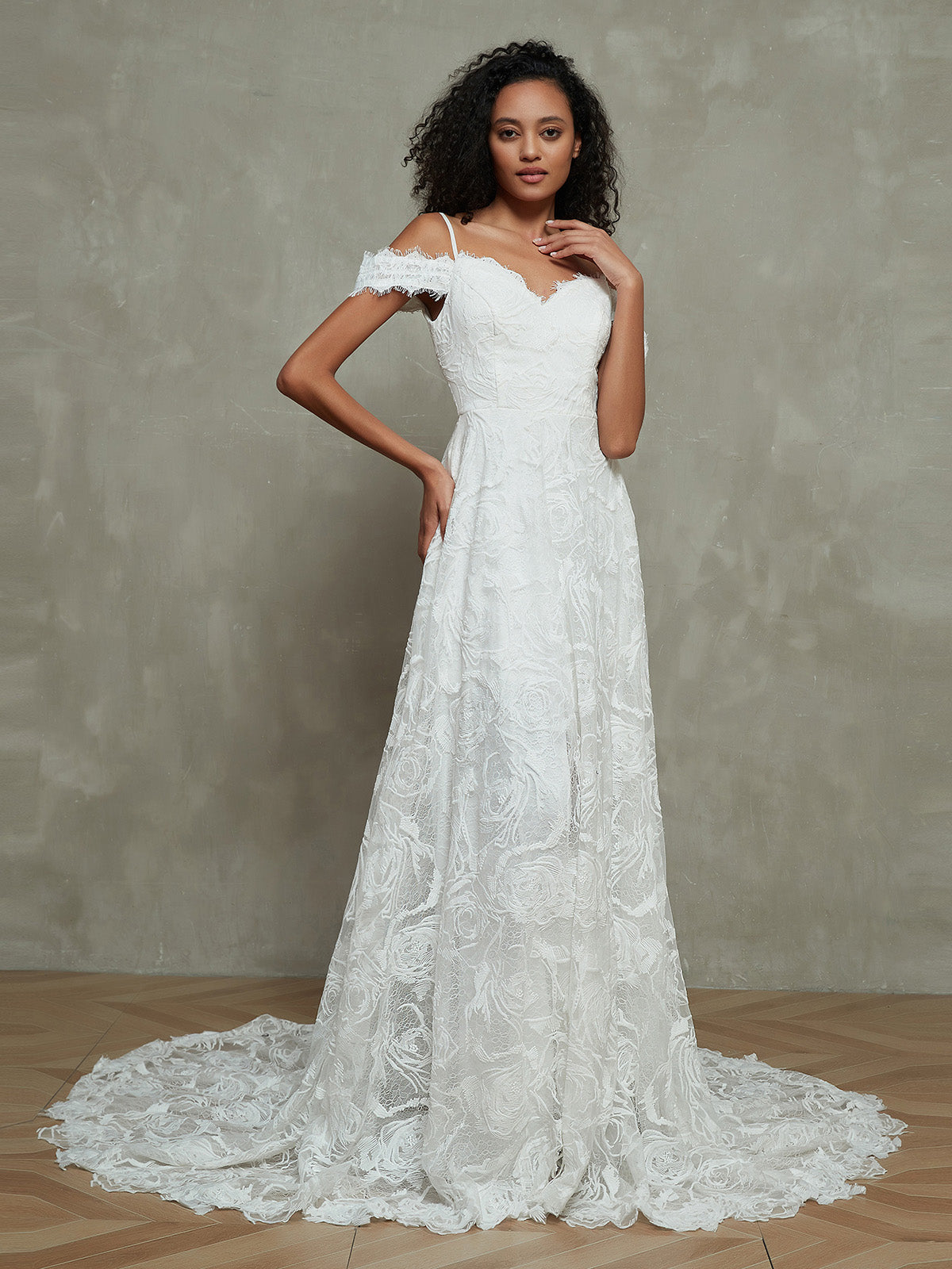 Robes de Mariée Bohème en Dentelle avec Traîne Chapelle Princesse