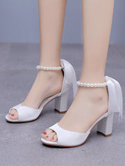 Sandales à Talon Chunky avec Bout Peep Toe Rubans et Perles