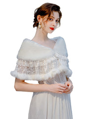 Châle En Fausse Fourrure Et Dentelle Pour Occasion Spéciale