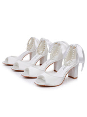 Sandales à Talon Chunky avec Bout Peep Toe et Bride à Boucle