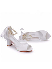 Sandales à Talon Chunky avec Bout Peep Toe et Bride à Boucle