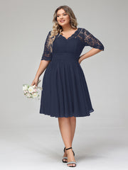 Dentelle et Mousseline Robe Courte avec Demi-Manches Bleu Marine Grande Taille