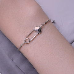 Chaîne de bracelet en argent sterling avec épingle en forme de cœur