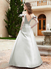 Robe en Satin à Manches Flottantes Hors de l'Épaule avec Poches Argent