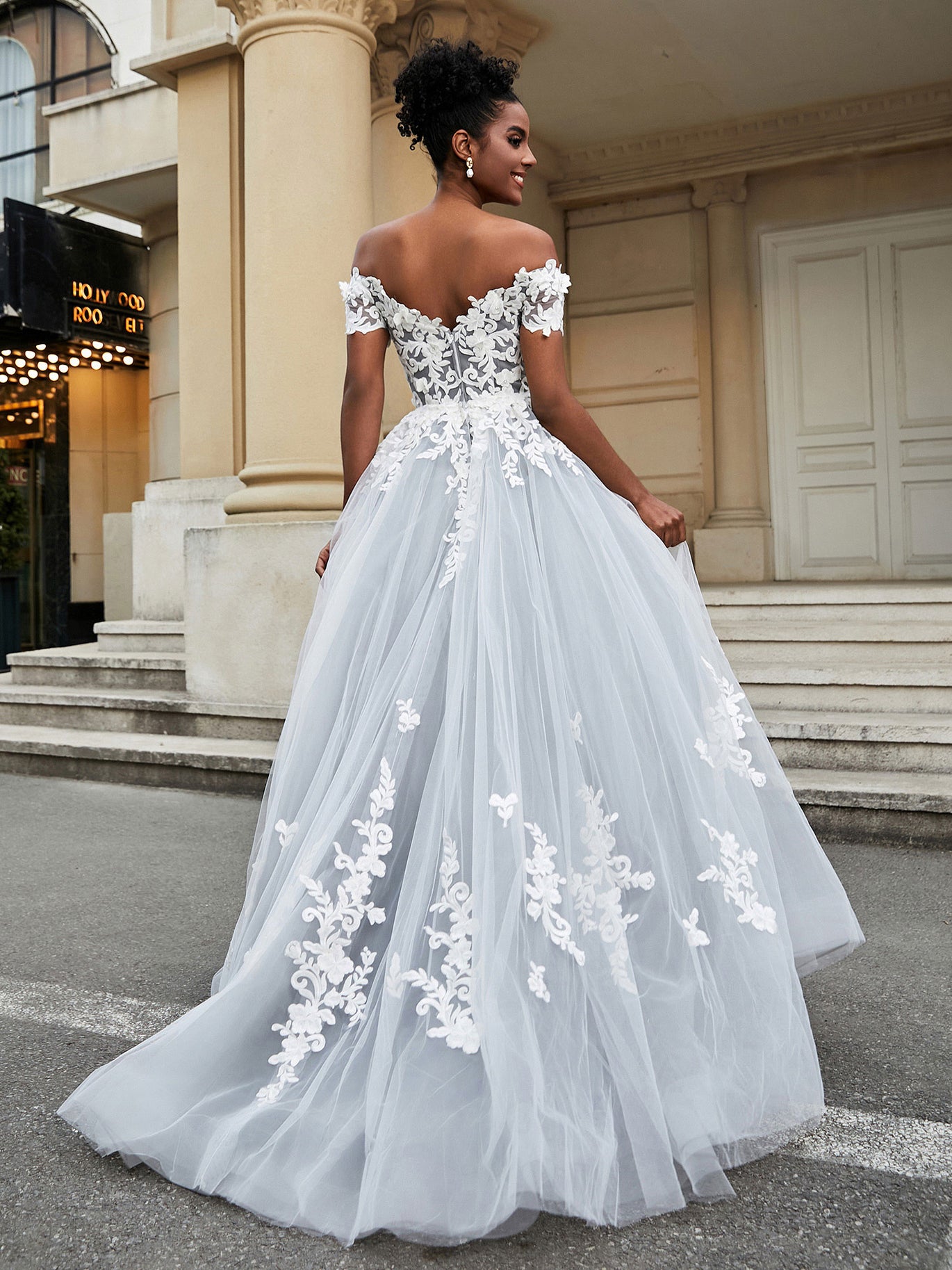 Robe de Mariée en Dentelle avec Bustier Transparent Ivoire
