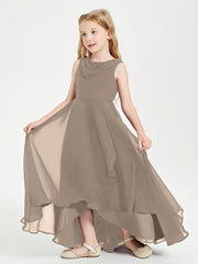 Junior Robes de Demoiselle d'Honneur Modernes à Col Cowl Asymétrique Taupe