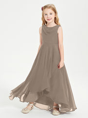Junior Robes de Demoiselle d'Honneur Modernes à Col Cowl Asymétrique Taupe
