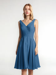 Mini-Robe Corsage Plissée à Col en V avec Jupe Circulaire Bleu Encre