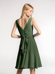 Mini-Robe Corsage Plissée à Col en V avec Jupe Circulaire Olive Verte