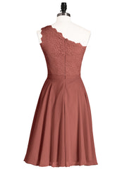 Une Epaule Dentelle Robe Demoiselle d'honneur Courte terracotta Grande Taille
