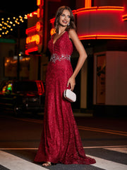 Robe Fourreau en Dentelle Perlée à Col en V Plongeant Bordeaux