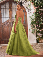 Maxi Robe de Bal Appliquée avec Corset en Tulle et Dentelle à Col Licou Trèfle