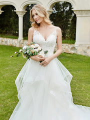 Robe de Mariée Appliquée Sans Manches en Tulle à Col en V Ivoire