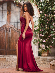 Robe en Satin Extensible à Bretelles Spaghetti et Lacet avec Fente Bordeaux