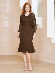 Robe Fourreau en Mousseline Longueur de Mollet à Col en Scoop avec Dentelle Brun Grande Taille