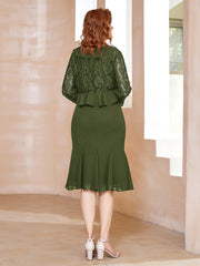 Robe Fourreau en Mousseline Longueur de Mollet à Col en Scoop avec Dentelle Olive Verte