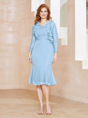 Robe Fourreau en Mousseline Longueur de Mollet à Col en Scoop avec Dentelle Bleu Ciel Grande Taille