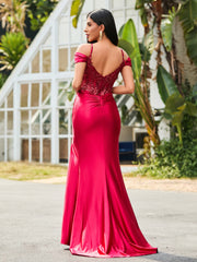 Robe Sirène en Satin Extensible à Hors de l'Épaule Bordeaux