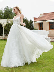 Robe de Mariée Appliquée à Col en V Plongeant en Dentelle Ivoire