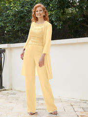 Pantsuit Chic en Mousseline Top en Dentelle avec Veste Or