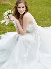 Robe de Mariée Appliquée en Dentelle à Col Illusion Champagne