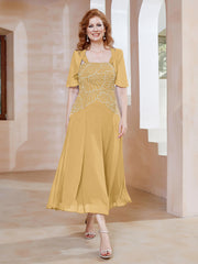 Robe à Encolure Carrée en Mousseline Longueur de Mollet avec Perles Or