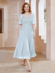Robe à Encolure Carrée en Mousseline Longueur de Mollet avec Perles Brume
