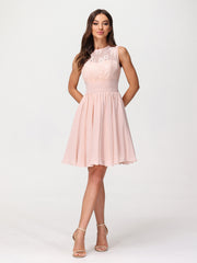 Col d'Illusion Mousseline et Dentelle Robe Rose Perle