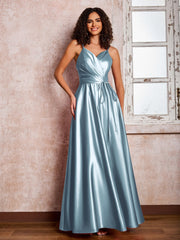 Maxi Robe en Satin à Bretelles Spaghetti avec Poches Bleu Poudré