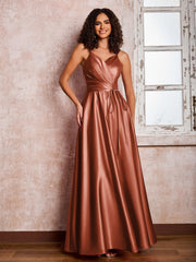 Maxi Robe en Satin à Bretelles Spaghetti avec Poches Rouille