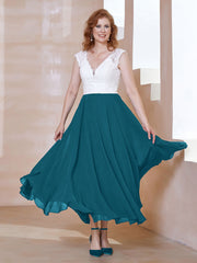 Robe en Mousseline Longueur de Mollet à Col en V avec Poches Bleu Encre Grande Taille