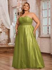 Dentelle et Tulle Longue Robe avec Col en Cœur Trèfle