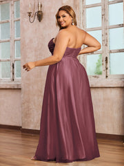 Dentelle et Tulle Longue Robe avec Col en Cœur Mûre