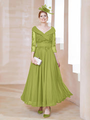 Robe en Dentelle et Mousseline Longueur au Sol à Col en V Trèfle