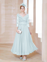 Robe en Dentelle et Mousseline Longueur au Sol à Col en V Brume