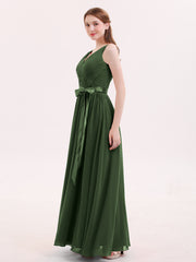 Col en V Mousseline Robe Demoiselle d'honneur avec Satin Ceinture Nœud Olive Verte Grande Taille