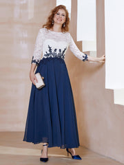 Robe en Mousseline avec Longueur de Mollet à Col Appliqué Bleu Marine