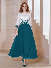 Robe en Mousseline avec Longueur de Mollet à Col Appliqué Bleu Encre Grande Taille