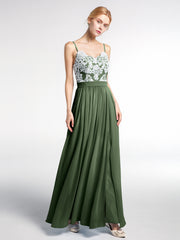 Robe avec Dentelle Ivoire à Bretelles Spaghetti avec Fente à l'Avant Olive Verte