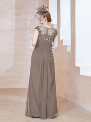 Robe en Mousseline Dentelle à Col Illusion Scoop Taupe Grande Taille
