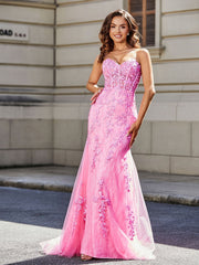 Robe de Soirée Sirène/Trompette avec Traîne Balayage en Dentelle Tulle Lilas Grande Taille
